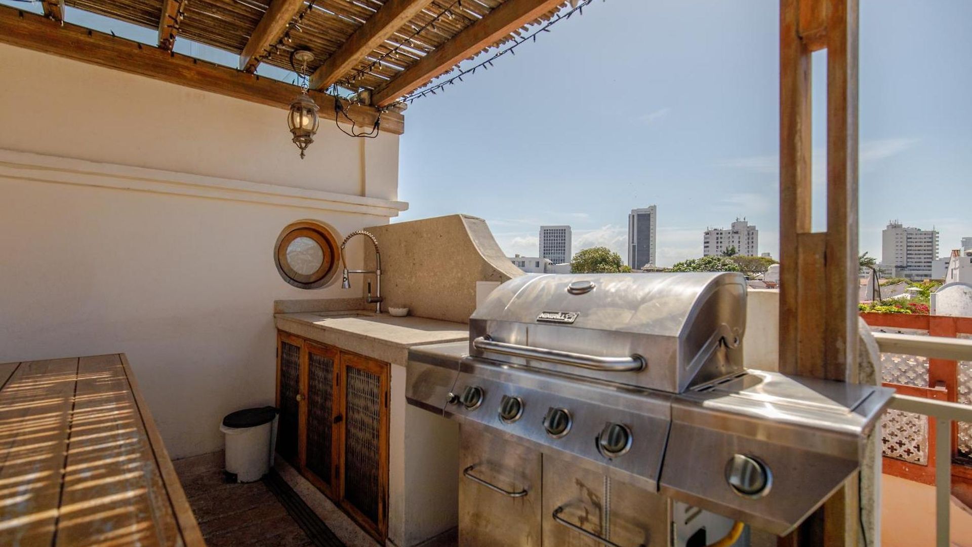 Casa Stella - Authentic Luxury Rooftop Pool * Cartagena
