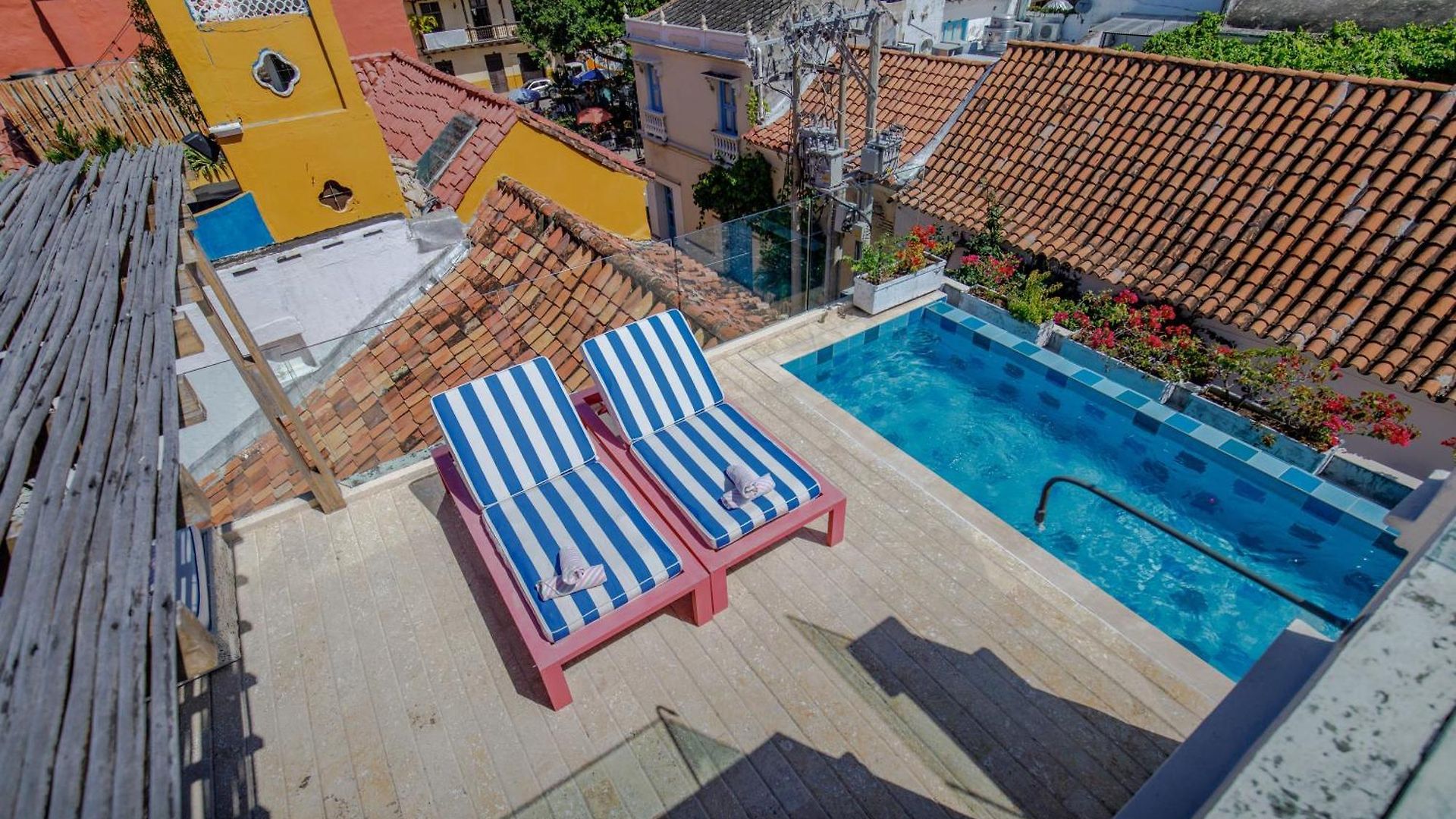 Casa Stella - Authentic Luxury Rooftop Pool
