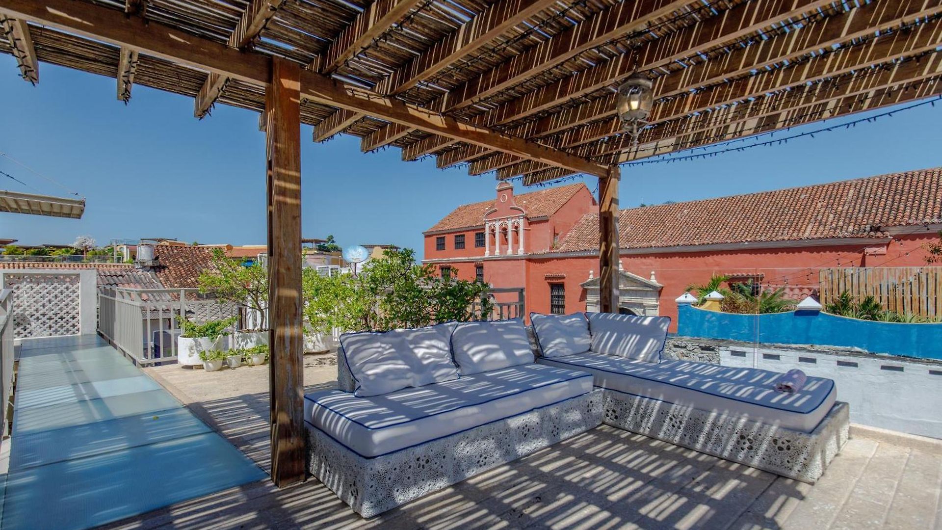 Villa Casa Stella - Authentic Luxury Rooftop Pool