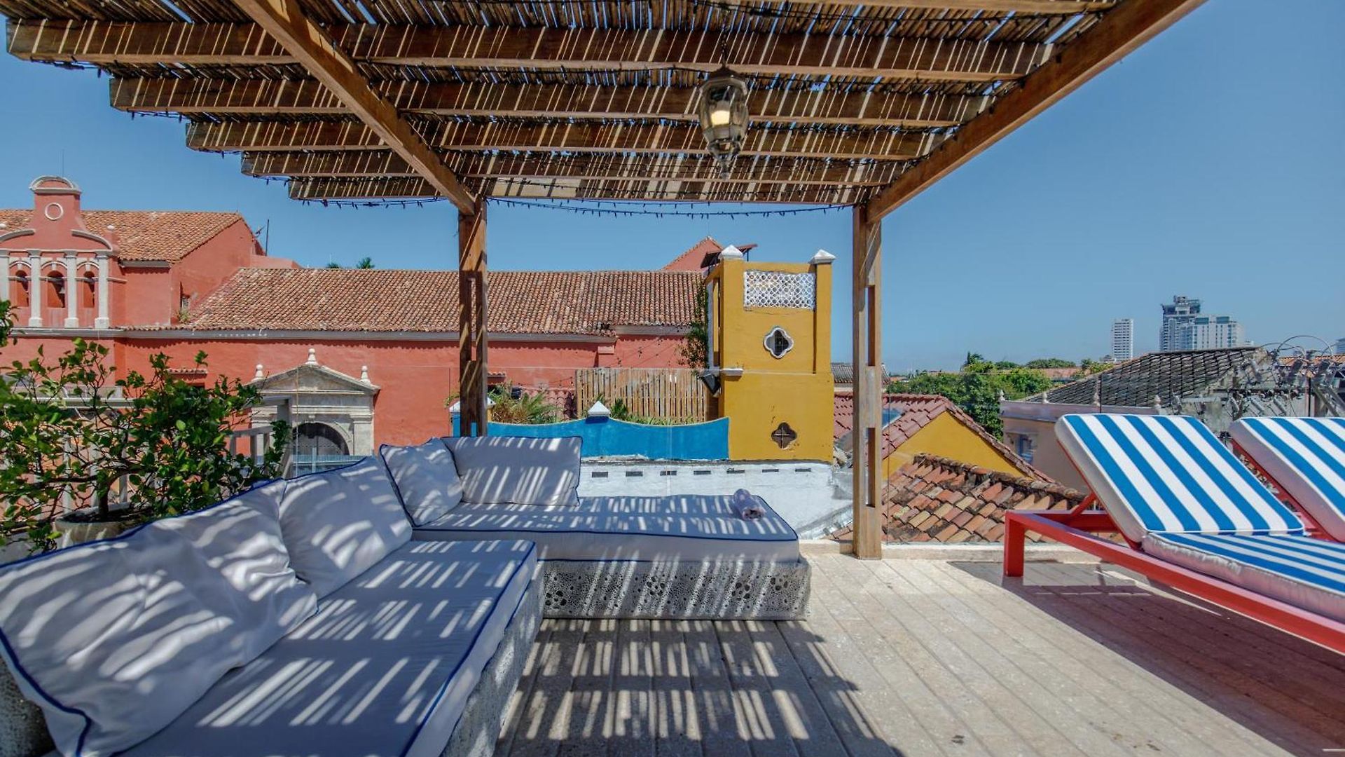 Casa Stella - Authentic Luxury Rooftop Pool * Cartagena