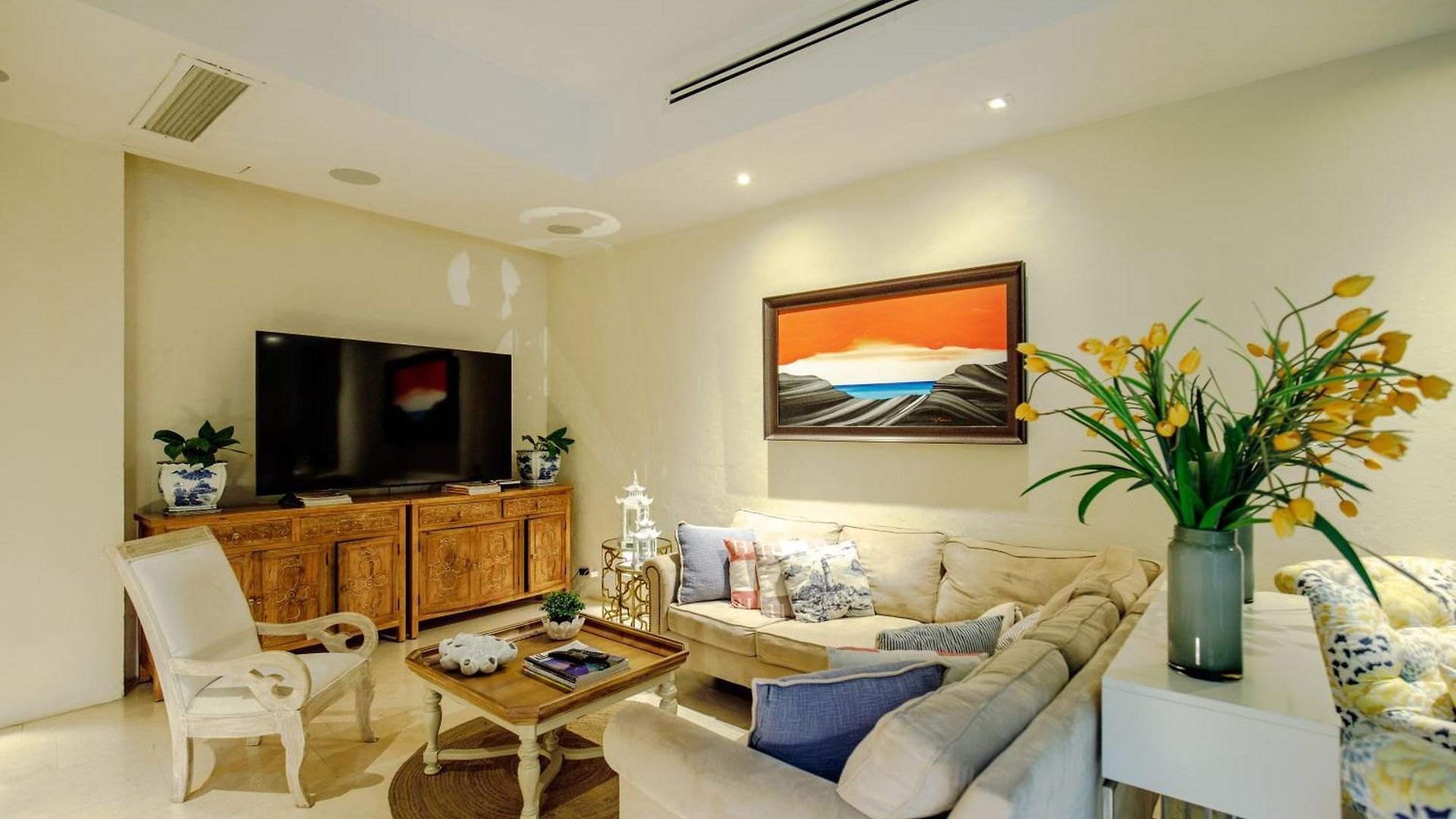 Casa Stella - Authentic Luxury Rooftop Pool Villa Cartagena