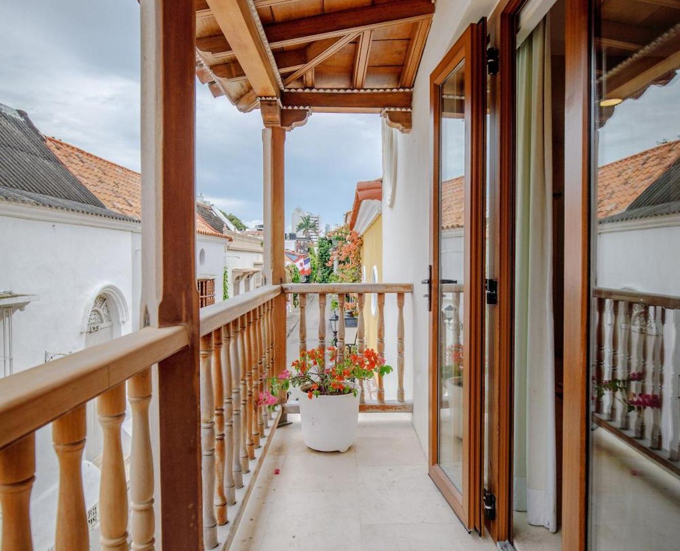 Villa Casa Stella - Authentic Luxury Rooftop Pool *