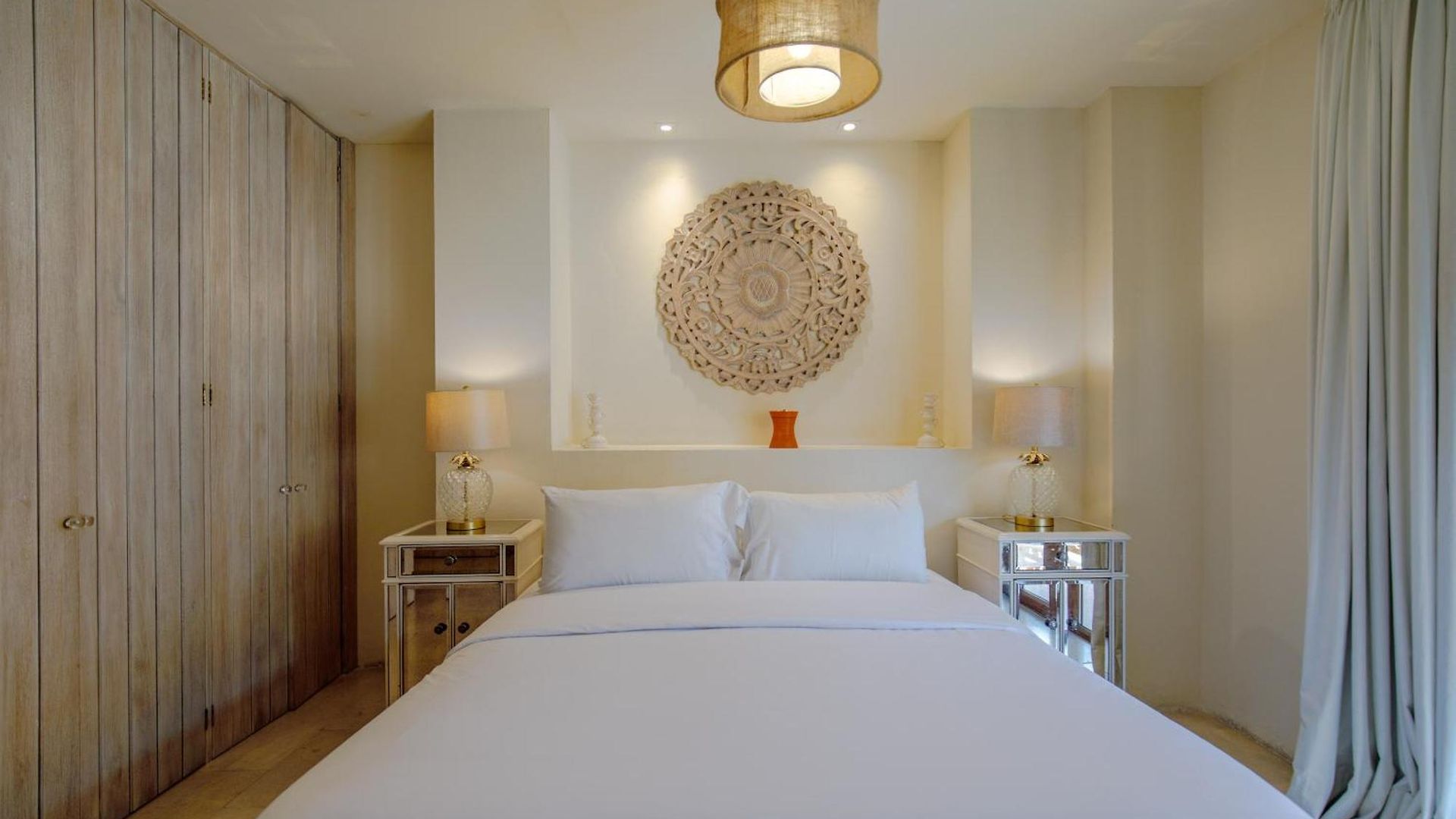 Casa Stella - Authentic Luxury Rooftop Pool Villa