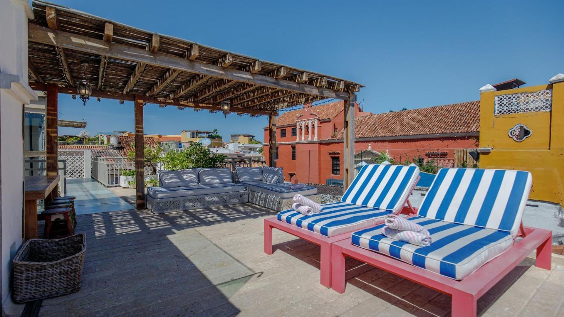 Casa Stella - Authentic Luxury Rooftop Pool * Cartagena