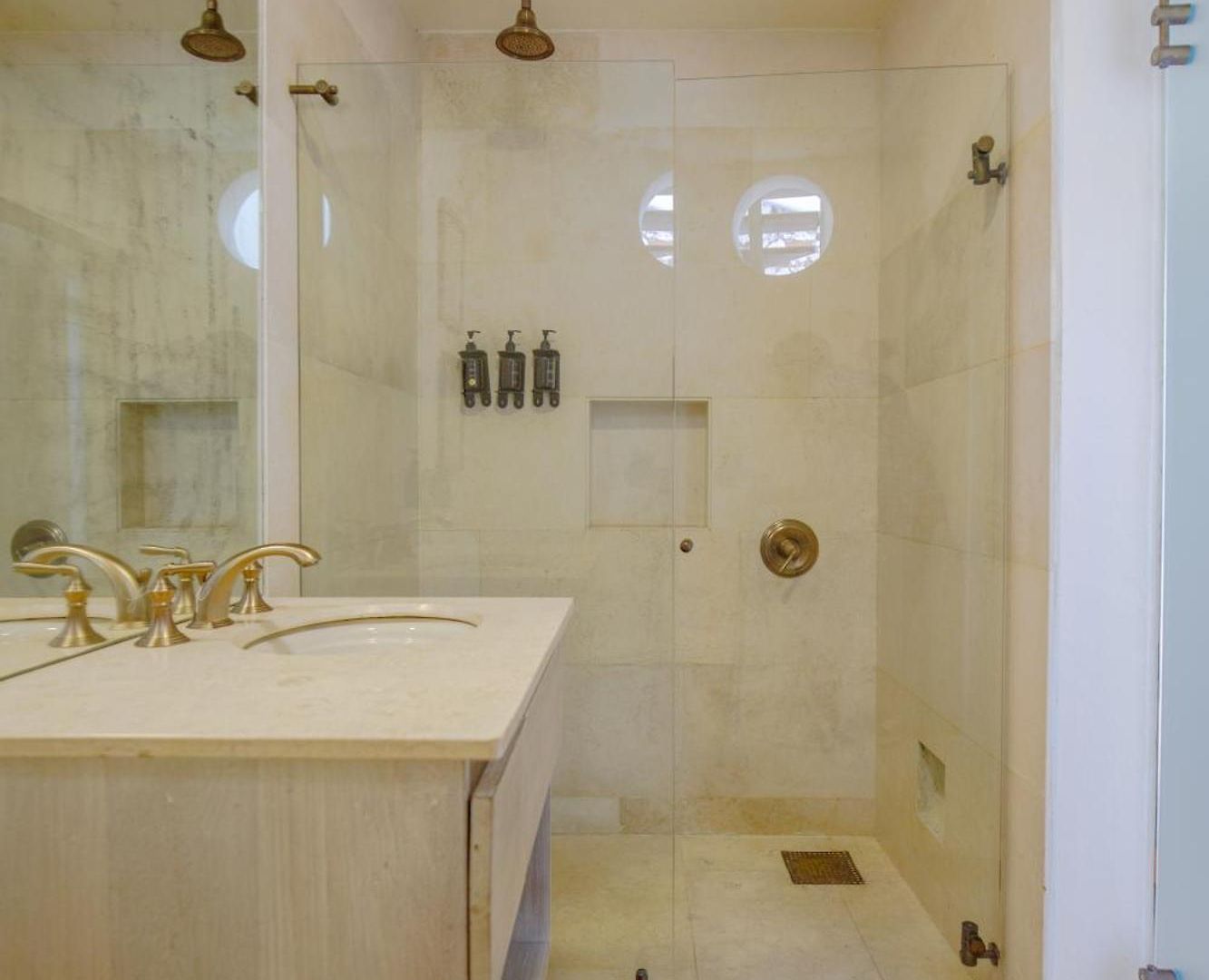 Casa Stella - Authentic Luxury Rooftop Pool Villa *