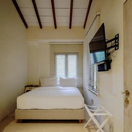 Casa Stella - Authentic Luxury Rooftop Pool Villa *