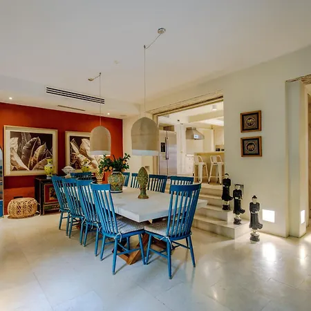 Casa Stella - Authentic Luxury Rooftop Pool Villa Cartagena