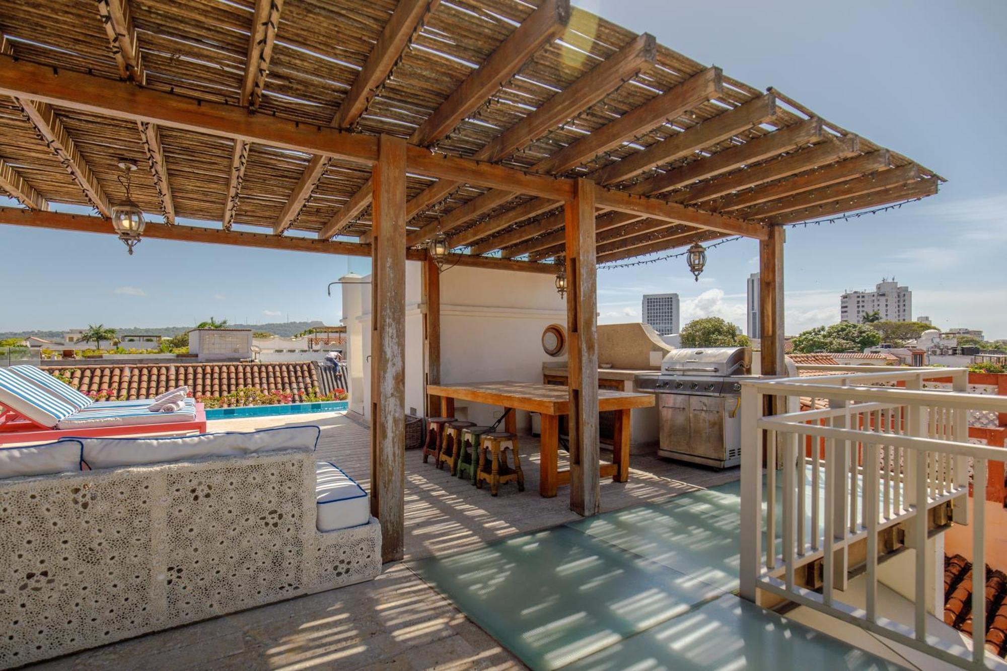 Casa Stella - Authentic Luxury Rooftop Pool * Cartagena